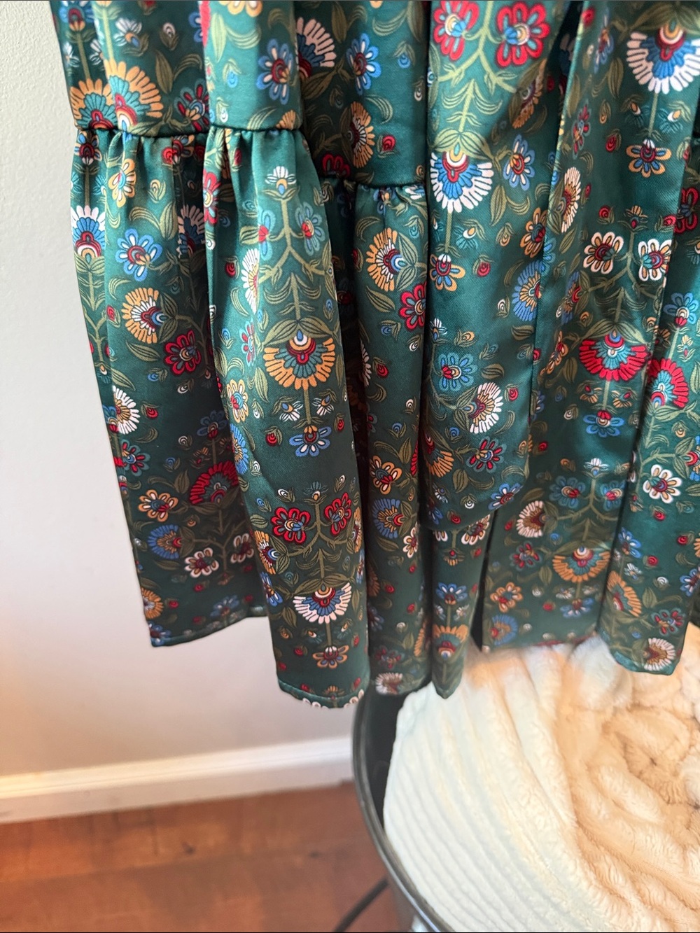 Emerald Floral Wrap Tiered Dress with Self-Tie Waist - Picture 6 of 11